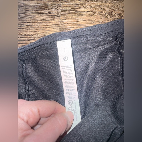 NWT Lululemon Run Crew Graphic Woven HR Shorts - Picture 5 of 10